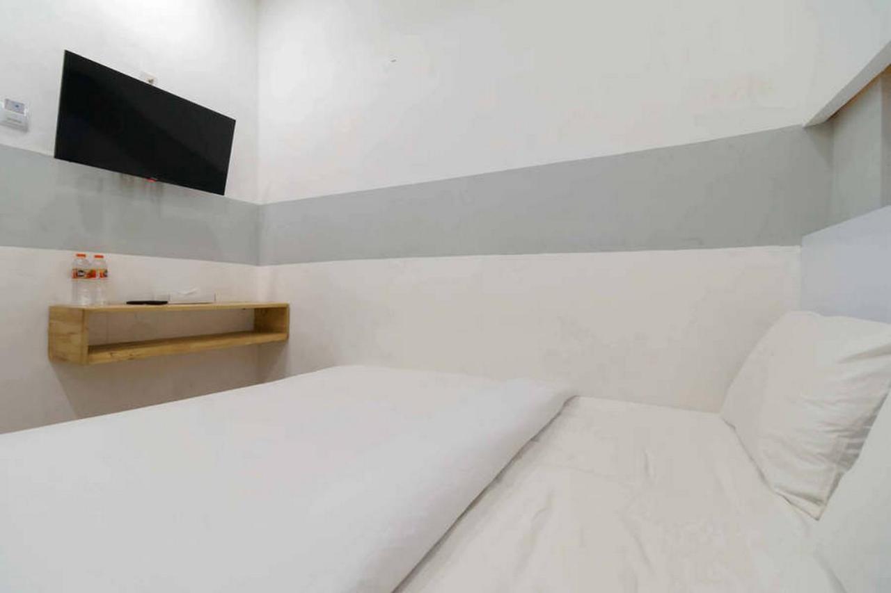 Jotel Guest House Mitra Reddoorz Pulauberayan Exteriér fotografie