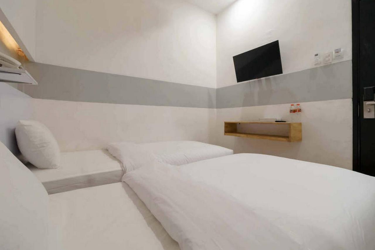 Jotel Guest House Mitra Reddoorz Pulauberayan Exteriér fotografie