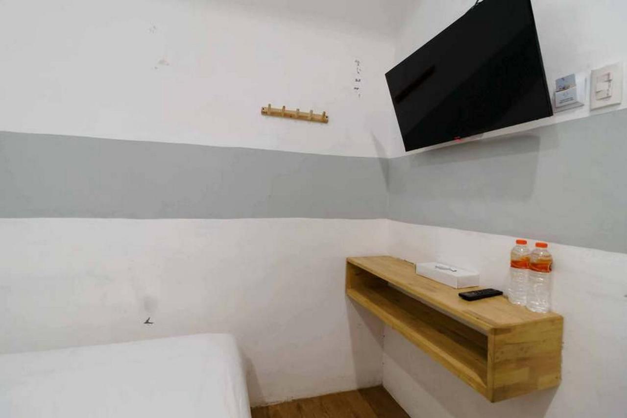 Jotel Guest House Mitra Reddoorz Pulauberayan Exteriér fotografie