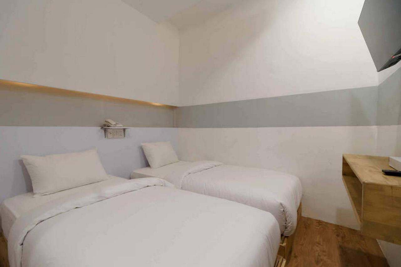 Jotel Guest House Mitra Reddoorz Pulauberayan Exteriér fotografie